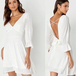 Lulus In the Meadow White Embroidered Backless Mini Dress Size XS NWOT